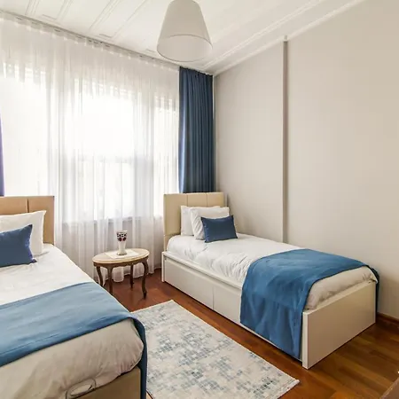 Superb Mansion With Bosphorus View In Sariyer *